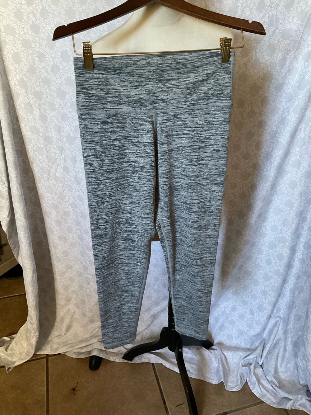 ECHT Heather Gray High-Rise Leggings